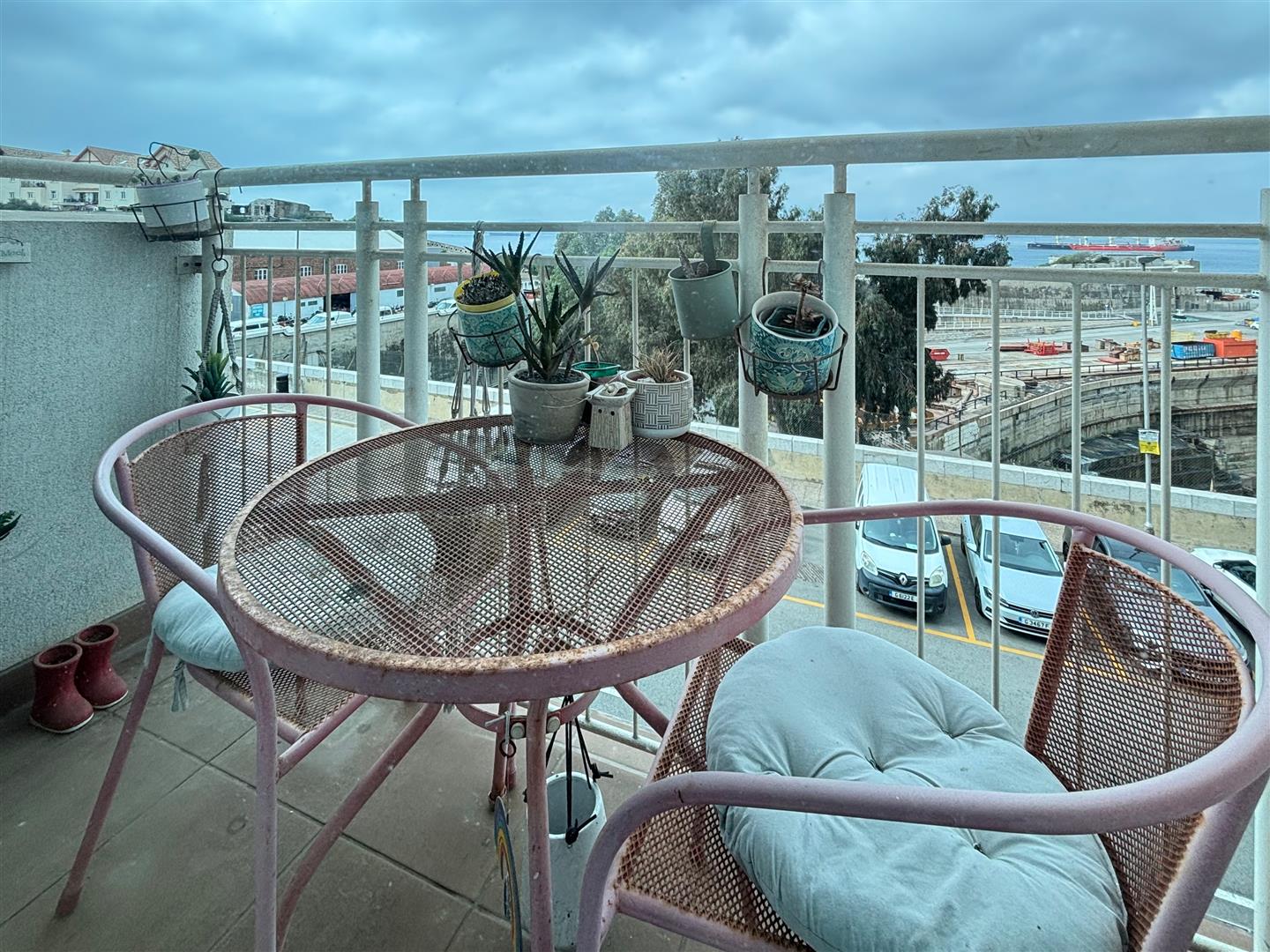 Image of Apartment - 3 Bedrooms - 1 Bathrooms for Sale in Cumberland Terraces-Gibraltar, Image 2